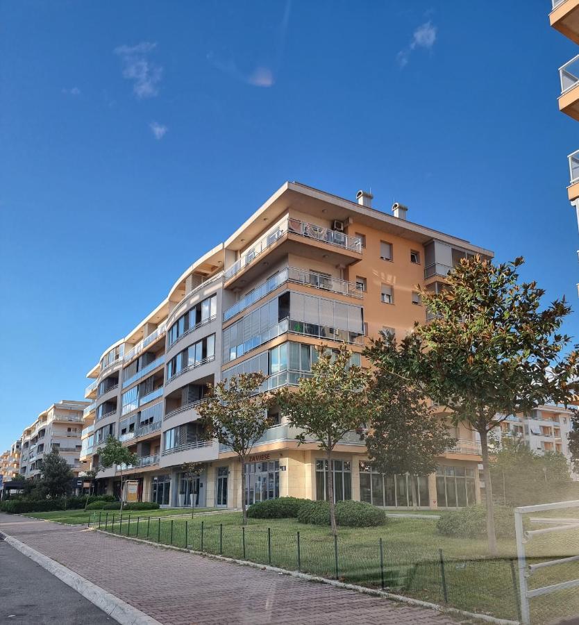Sunny City - City Kvart Podgorica Esterno foto